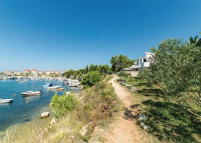 2 Bedroom Stunning In