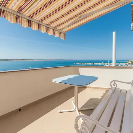 2 Bedroom In
