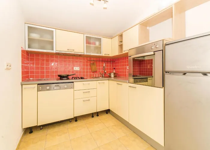 Prázdninový dům 2 Bedroom Stunning In Povljana